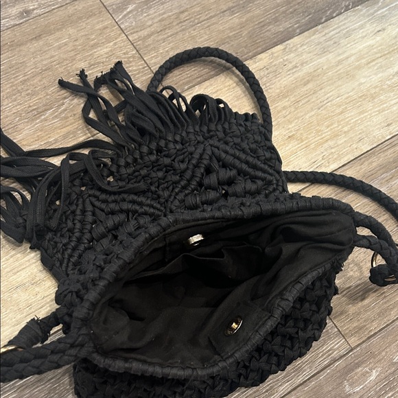 Black Woven Fringe Shoulder Bag - Picture 6 of 10